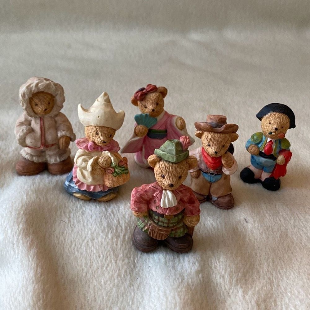 J.C. 1994 Bear Figurines